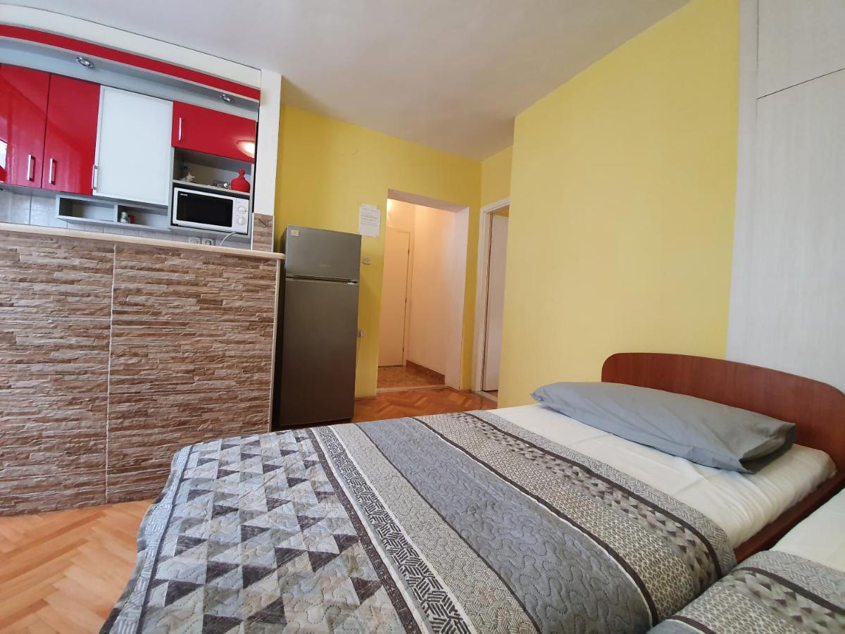 Apartments Ribarevic Makarska Exterior foto