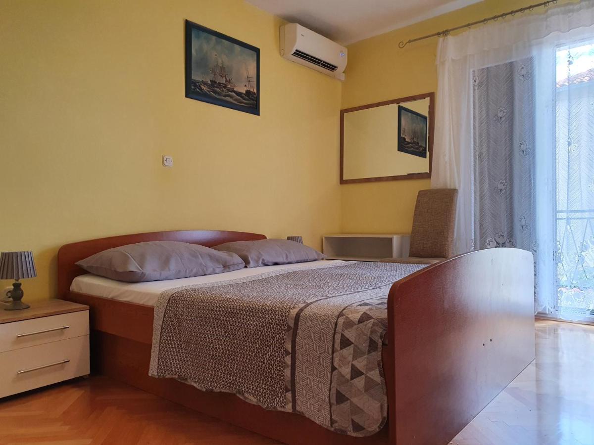 Apartments Ribarevic Makarska Exterior foto